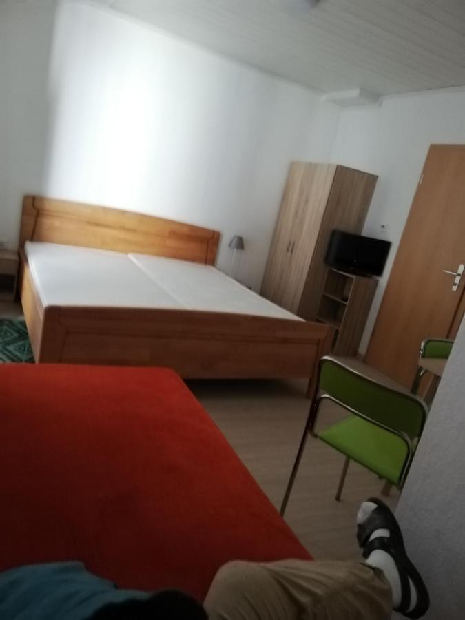 Gasthaus Zur Traube Hatzenport Экстерьер фото