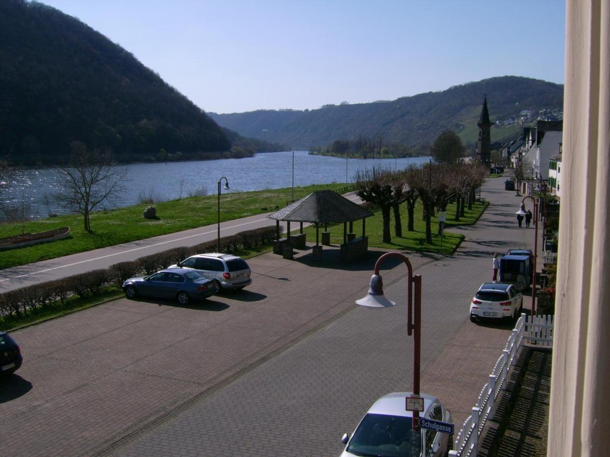 Gasthaus Zur Traube Hatzenport Экстерьер фото