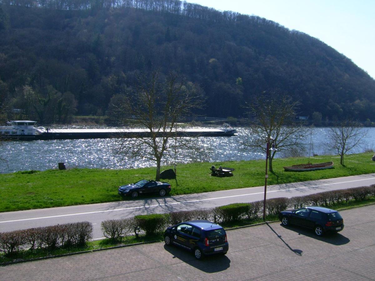 Gasthaus Zur Traube Hatzenport Экстерьер фото