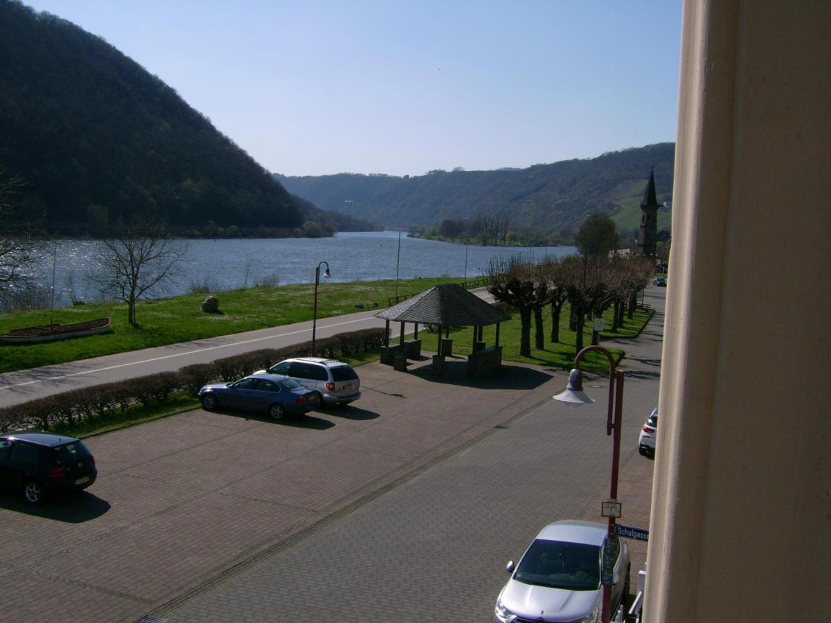 Gasthaus Zur Traube Hatzenport Экстерьер фото