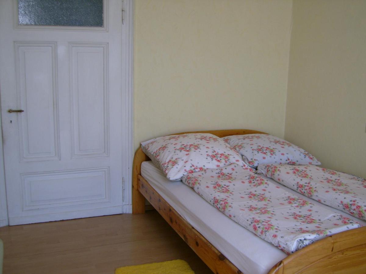 Gasthaus Zur Traube Hatzenport Экстерьер фото