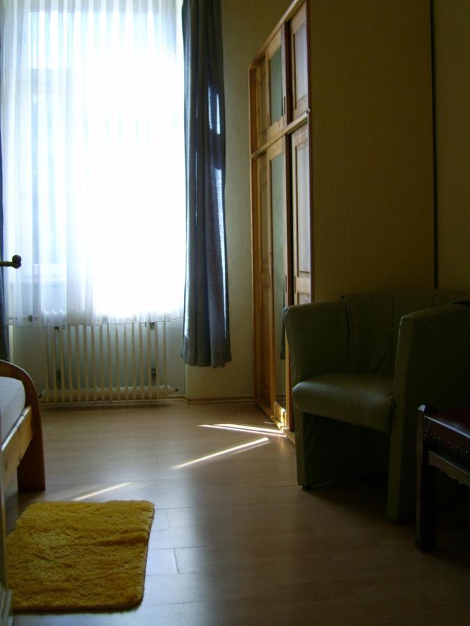 Gasthaus Zur Traube Hatzenport Экстерьер фото
